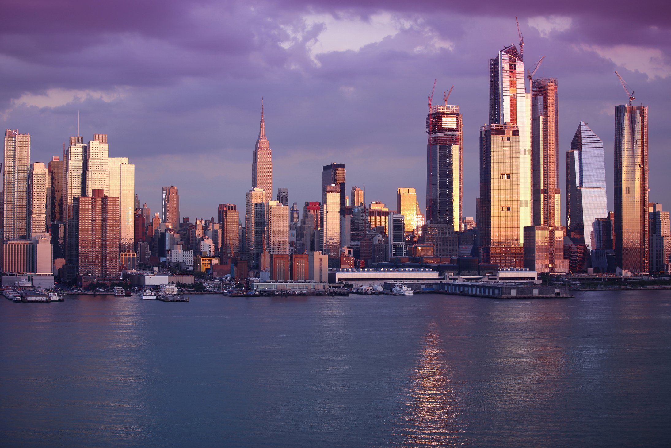 Manhattan Skyline from NewJersey, New York City